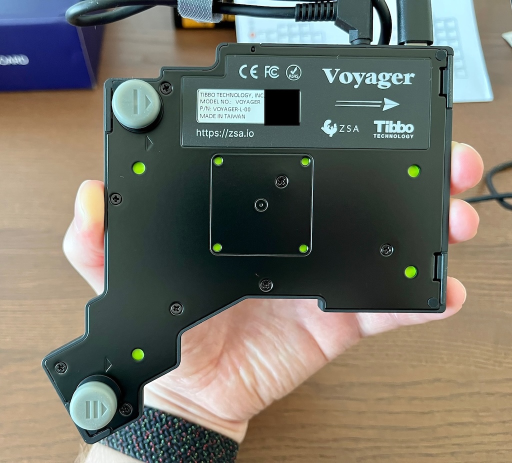 Voyager bottom plate