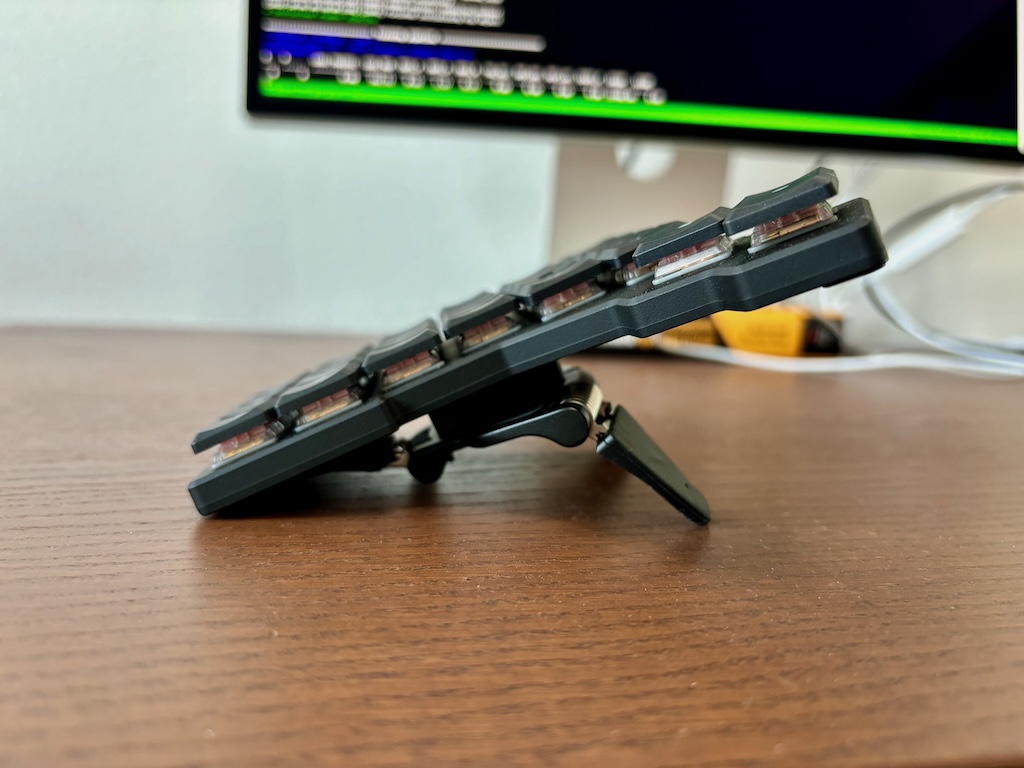 Voyager with Manfrotto Pocket Tripod (front)